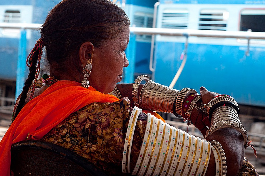 Jodhpur - na dworcu kolejowym (Indie 2010 - portety i inni ludzie)